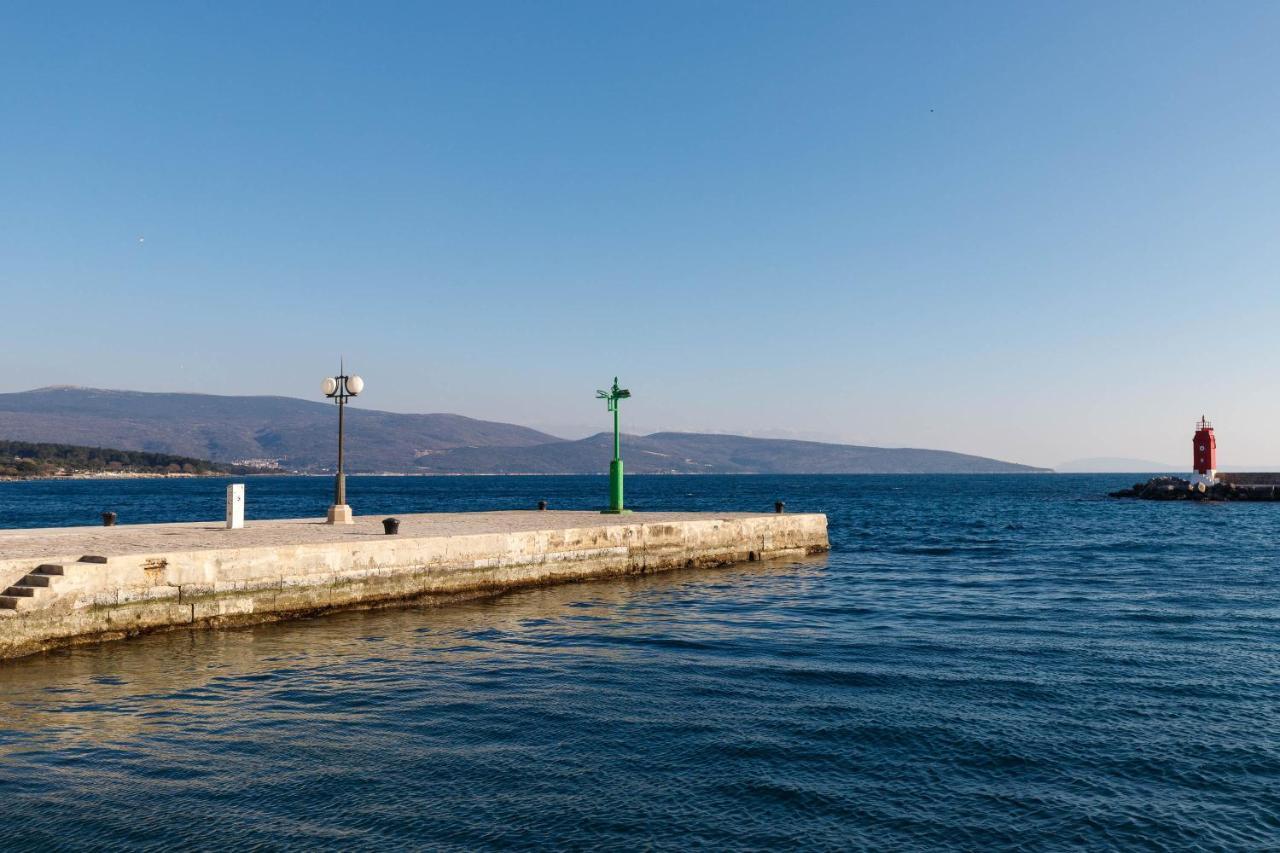 Apartment Klara Krk Town Εξωτερικό φωτογραφία